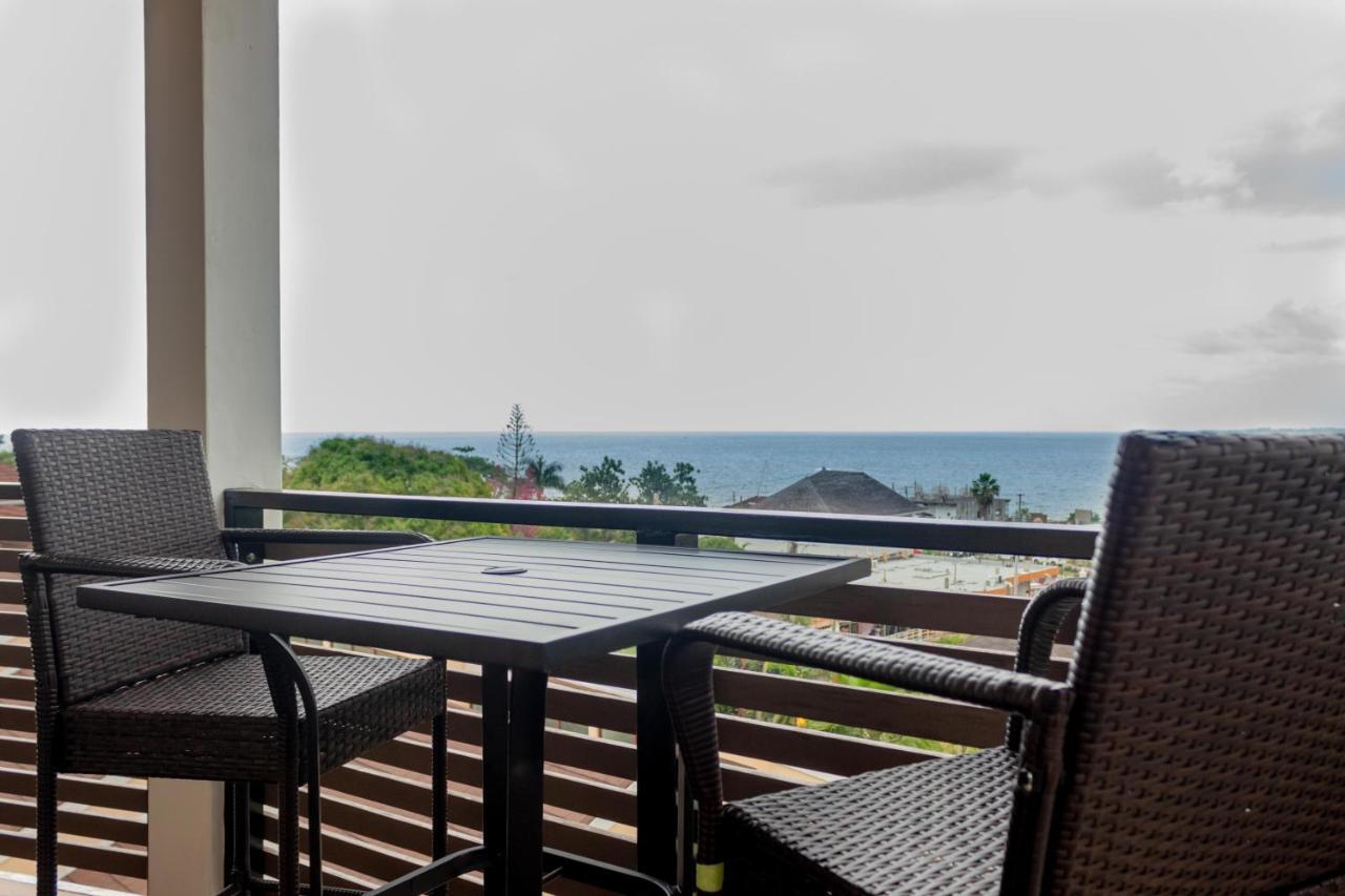 A Wave From It All @ Aqueducts Negril Exterior foto